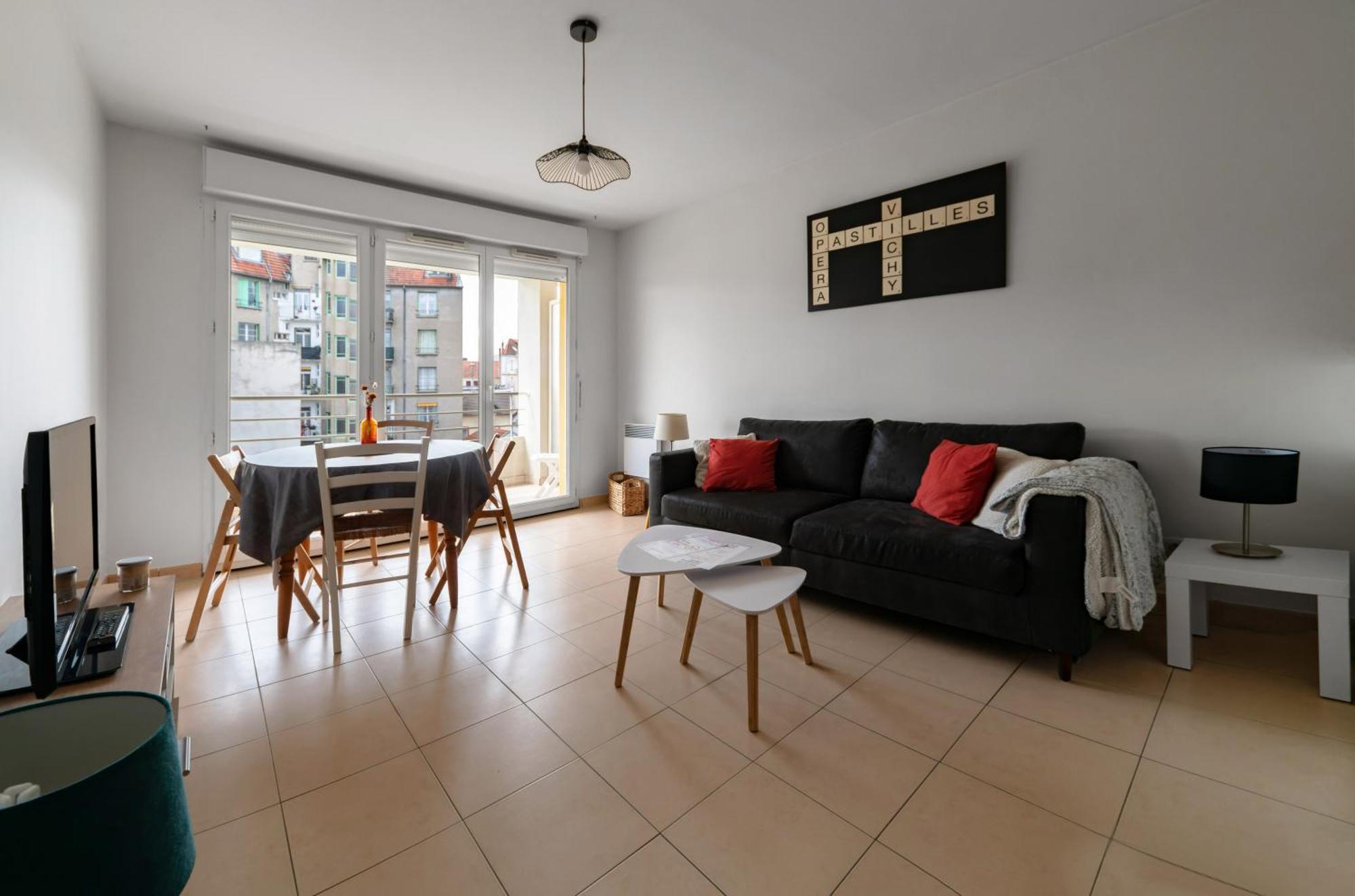 L'Eugenie - Appartement Design & Confort En Centre-Ville Vichy Exterior photo