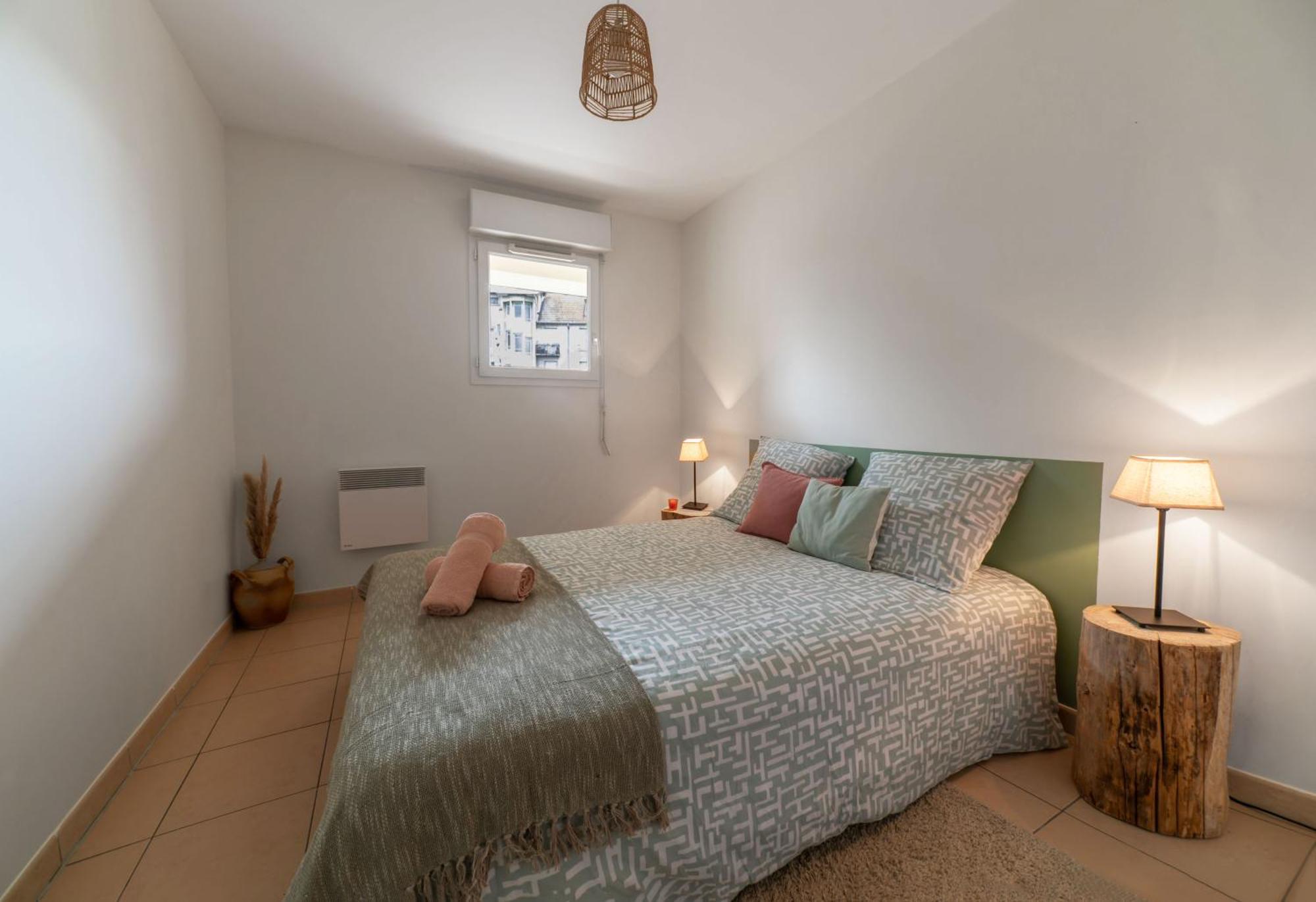 L'Eugenie - Appartement Design & Confort En Centre-Ville Vichy Exterior photo
